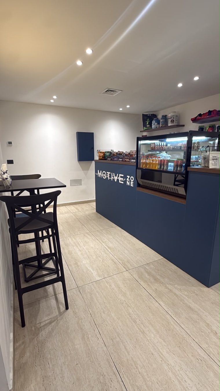 Motive Zone snack bar with drinks and supplements